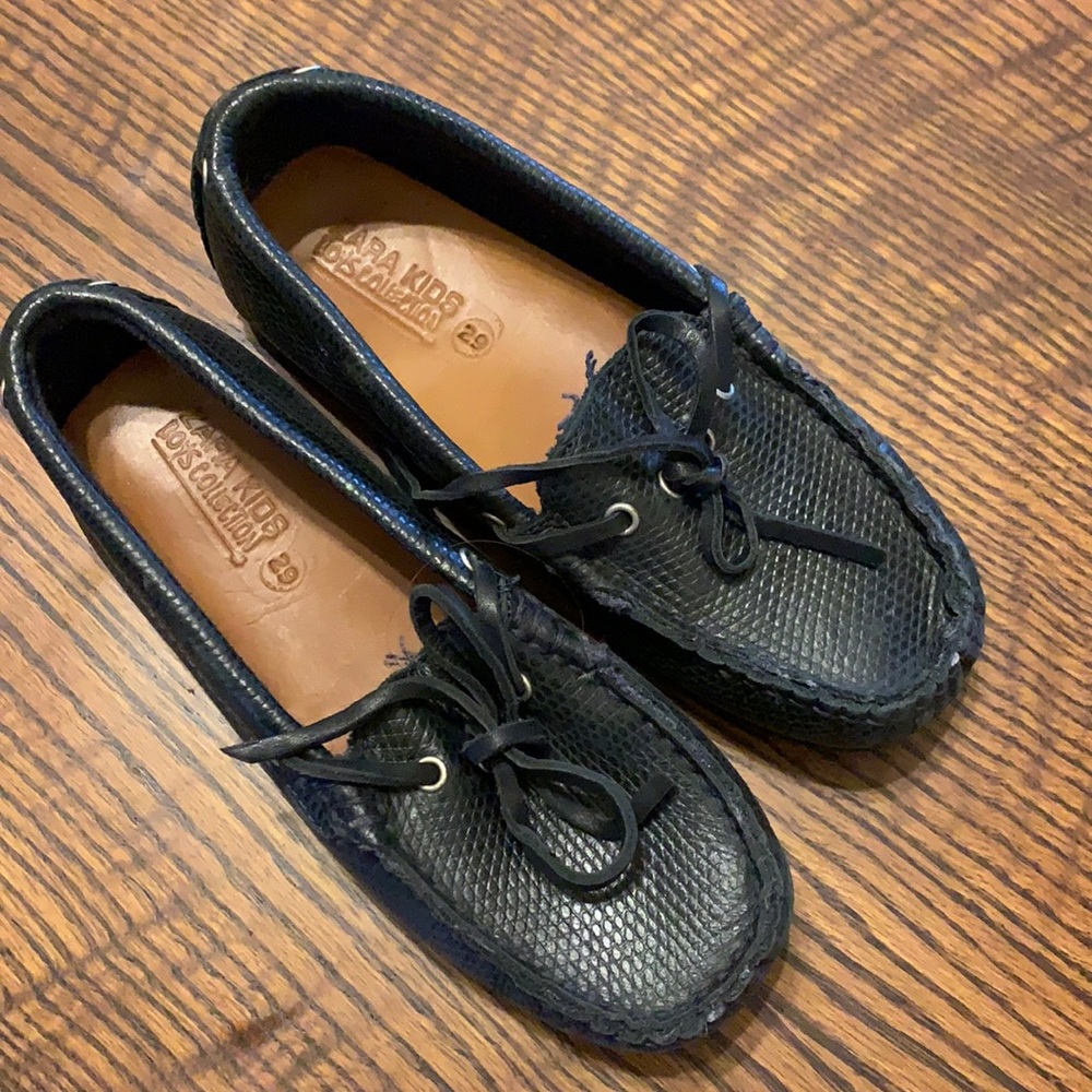 - BOYS NWOT ZARA LOAFERS -